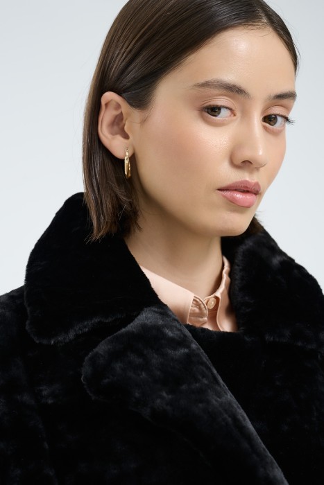 шуба из овчины из россии вид сбоку