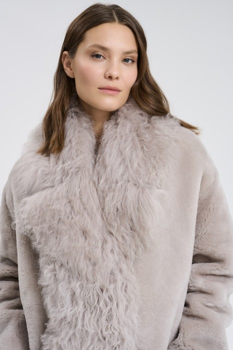 шуба из овчины из россии вид сбоку