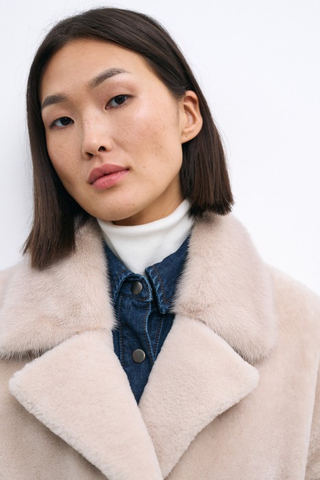 шуба из овчины из россии вид сбоку