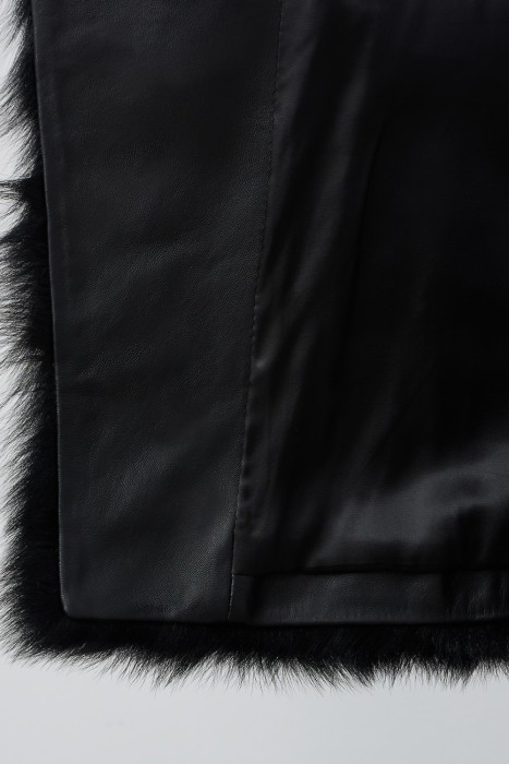 шуба из овчины по цене 23650 руб вид справа