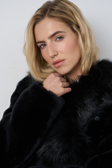 шуба из овчины из россии вид сбоку