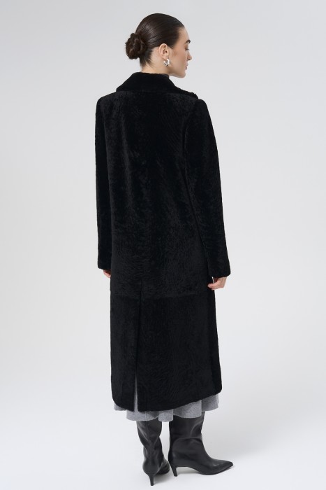 шуба из овчины по цене 49760 руб вид справа