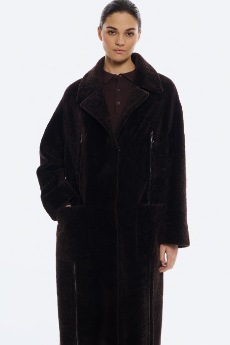 шуба из овчины от бренда снежная королева вид слева