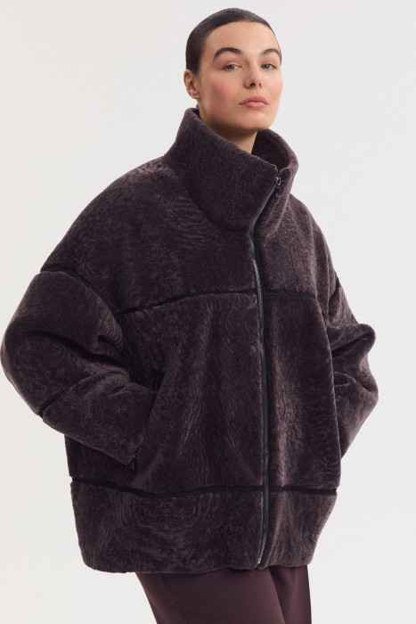 шуба из овчины от бренда снежная королева вид слева