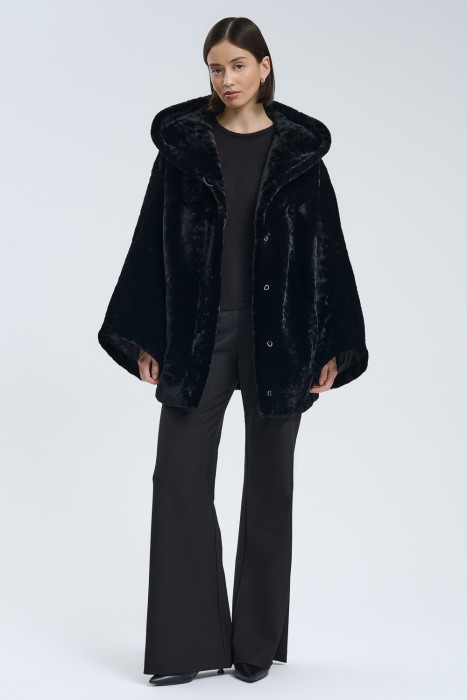 шуба из овчины от бренда снежная королева вид слева