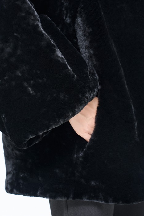 шуба из овчины из россии вид сбоку
