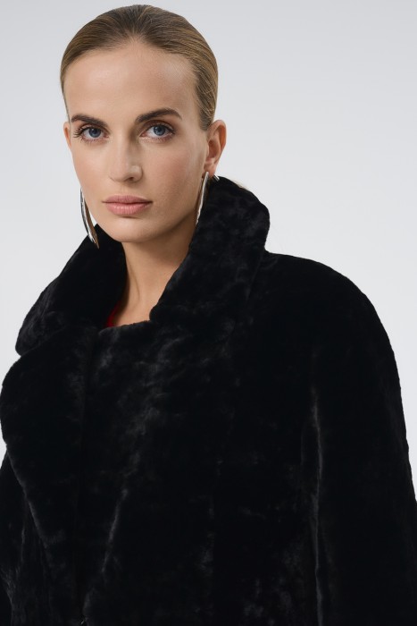 шуба из овчины из россии вид сбоку