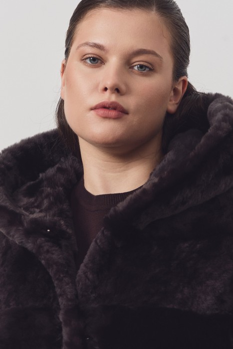 шуба из овчины из россии вид сбоку