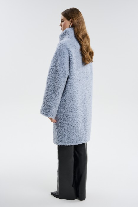 шуба из овечьей шерсти из россии вид сбоку