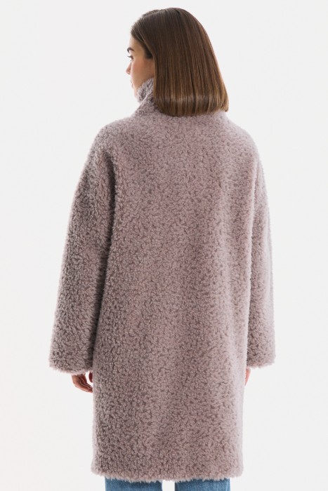 шуба из овечьей шерсти из россии вид сбоку