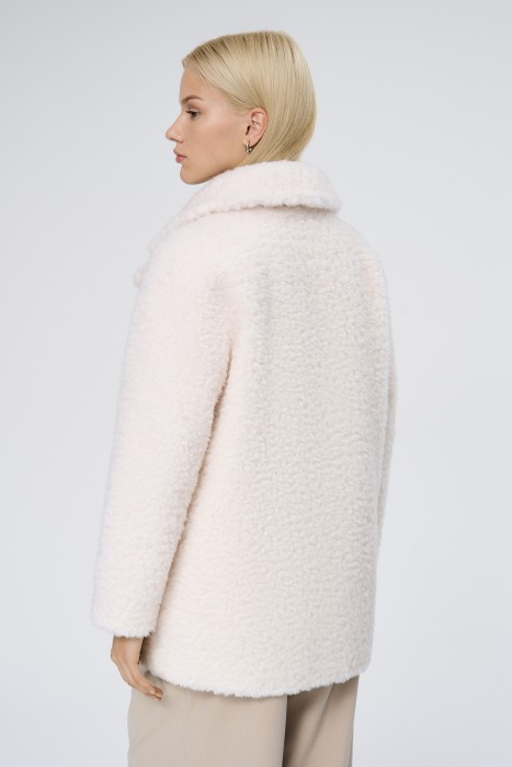 шуба из овечьей шерсти по цене 9780 руб вид справа