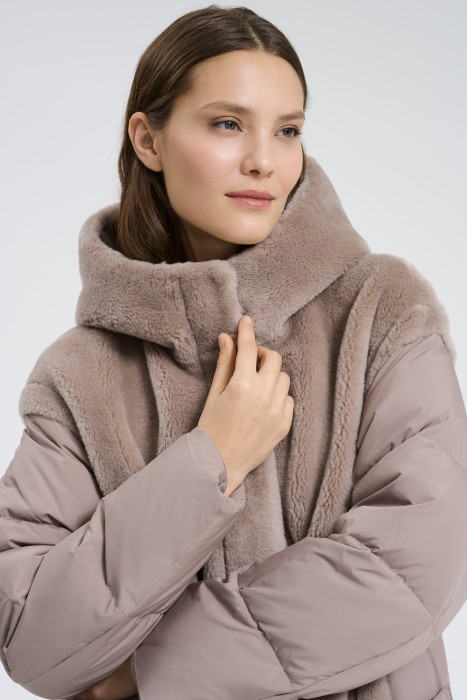 шуба из овечьей шерсти из россии вид сбоку