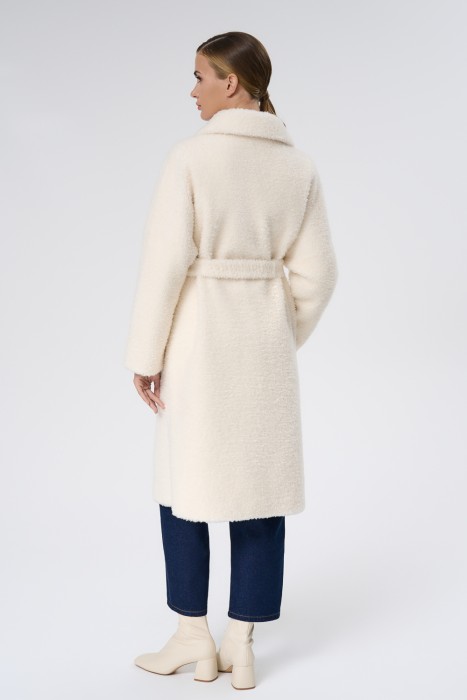 шуба из овечьей шерсти по цене 13200 руб вид справа