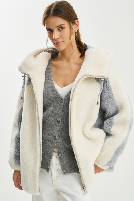 шуба из овечьей шерсти 733380003 фотография