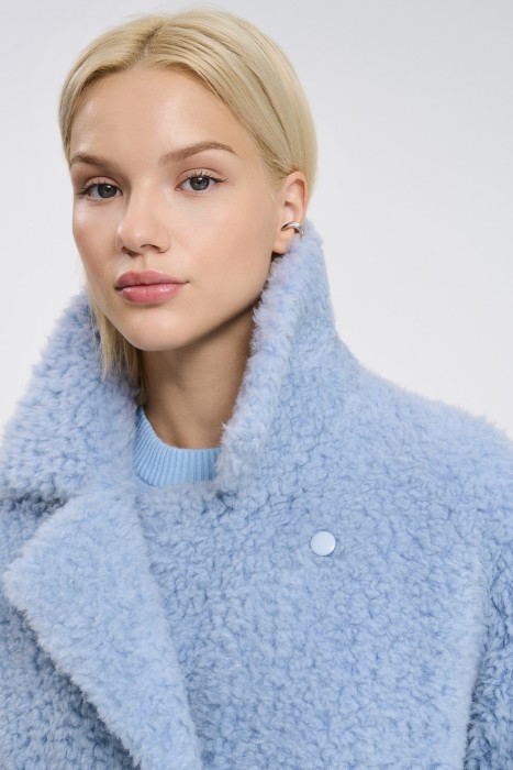 шуба из овечьей шерсти из россии вид сбоку