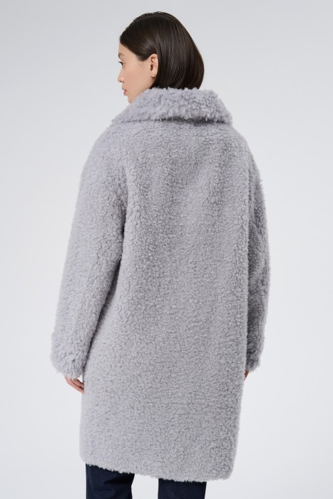 шуба из овечьей шерсти по цене 10430 руб вид справа