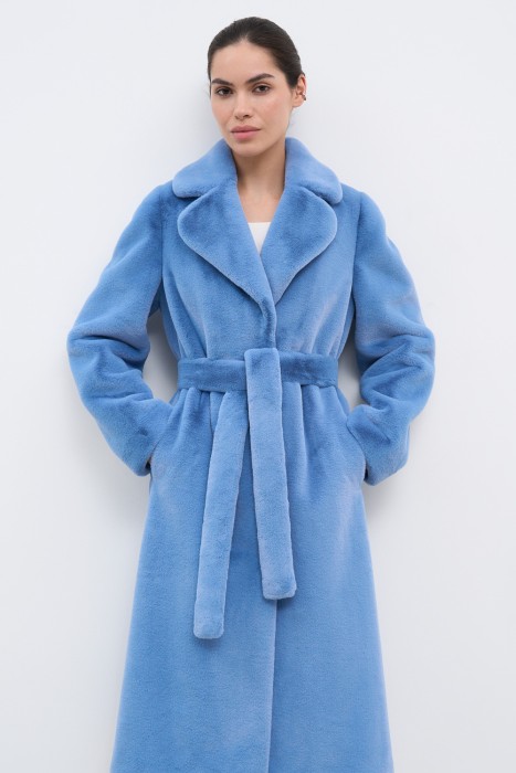 шуба из шерсти кролика от бренда снежная королева вид слева