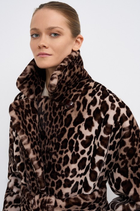 шуба из шерсти кролика из россии вид сбоку