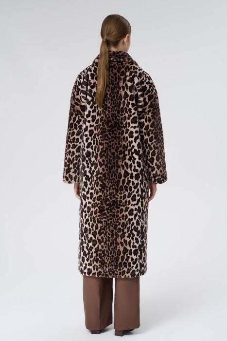 шуба из шерсти кролика по цене 19570 руб вид справа