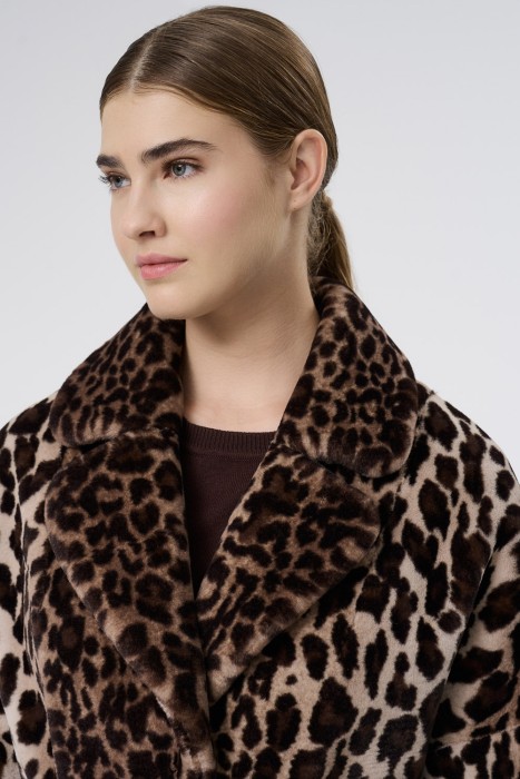 шуба из шерсти кролика из россии вид сбоку