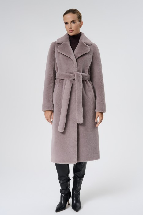 шуба из шерсти кролика от бренда снежная королева вид слева