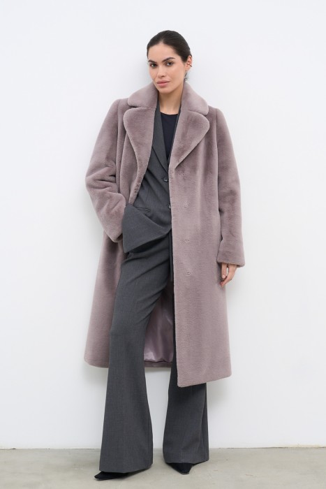 шуба из шерсти кролика от бренда снежная королева вид слева