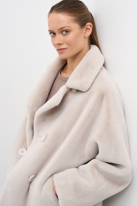 шуба из шерсти кролика из россии вид сбоку