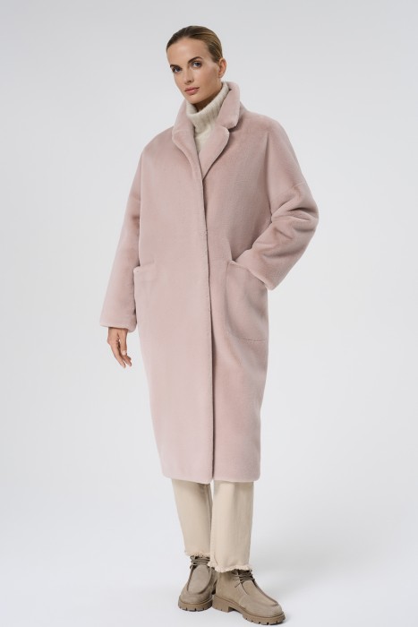 шуба из шерсти кролика от бренда снежная королева вид слева