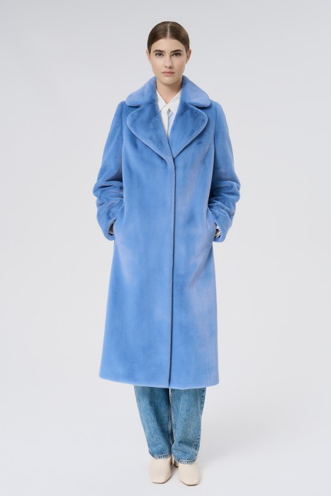 шуба из шерсти кролика от бренда снежная королева вид слева