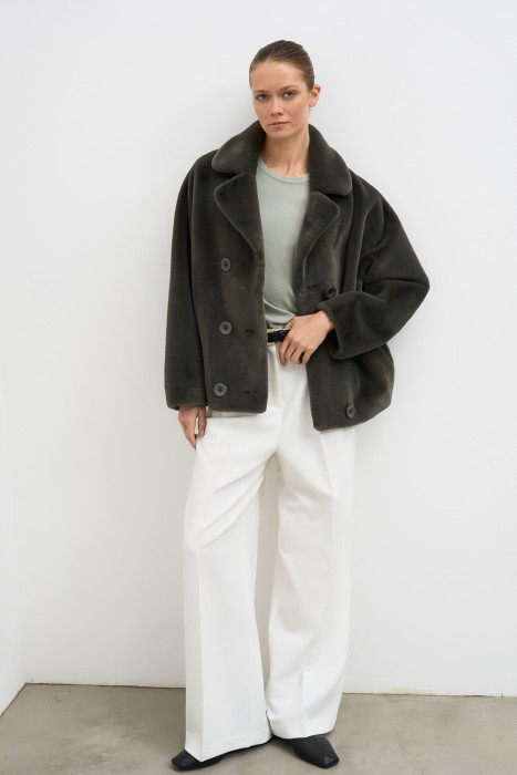 шуба из шерсти кролика от бренда снежная королева вид слева