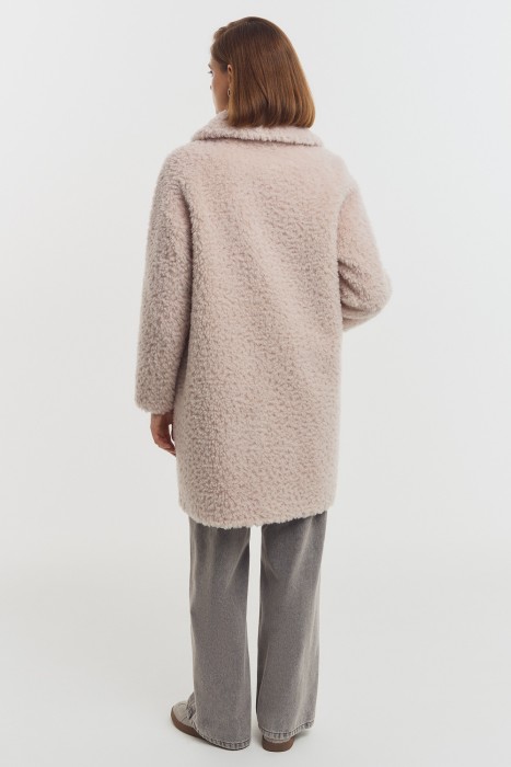 шуба из шерсти по цене 12640 руб вид справа