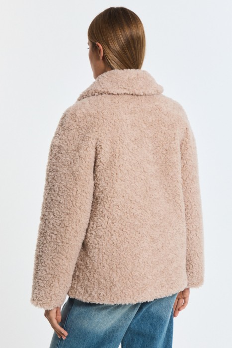 шуба из шерсти из россии вид сбоку