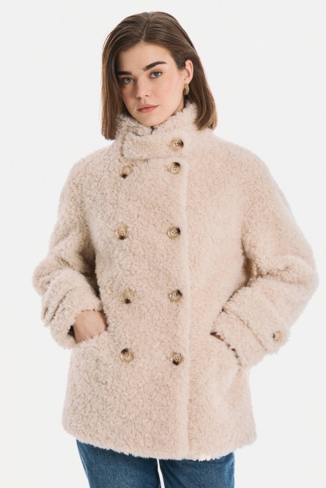 шуба из шерсти от бренда снежная королева вид слева