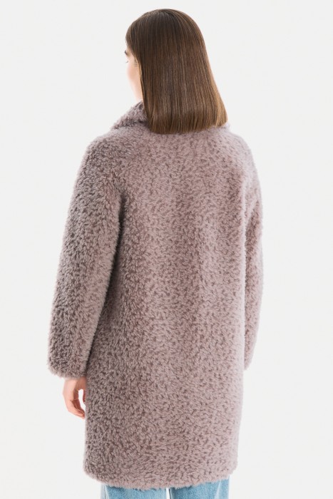 шуба из шерсти по цене 15080 руб вид справа