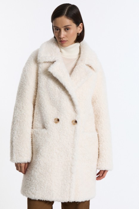 шуба из шерсти от бренда снежная королева вид слева