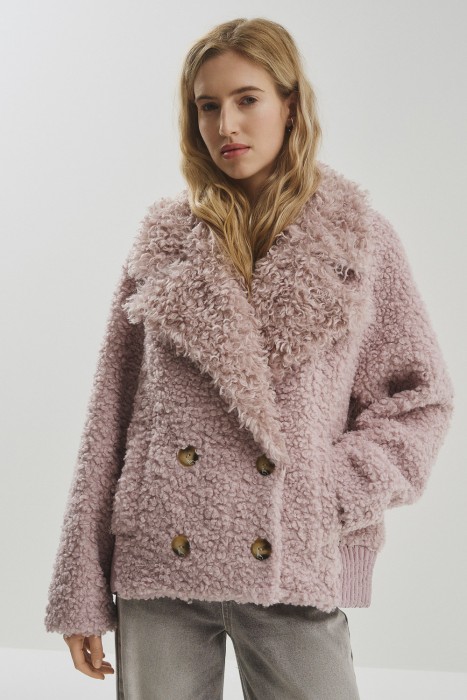 шуба из шерсти от бренда снежная королева вид слева