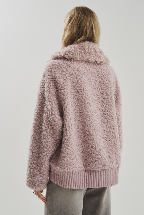 шуба из шерсти по цене 14680 руб вид справа