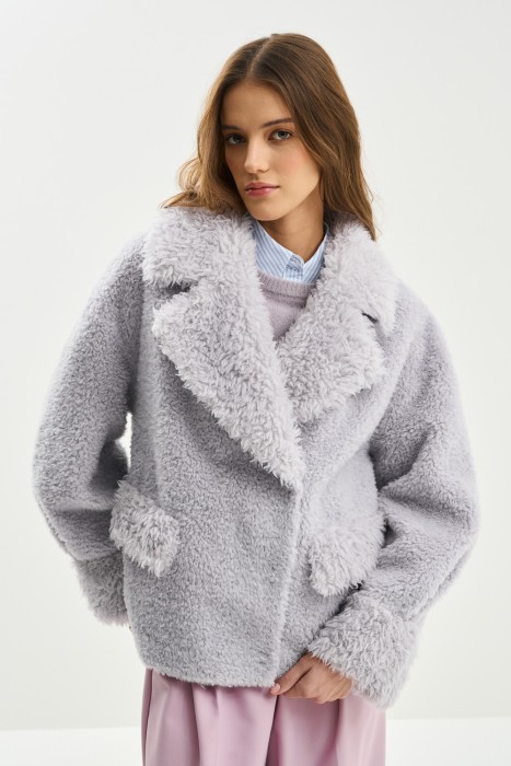 шуба из шерсти из россии вид сбоку