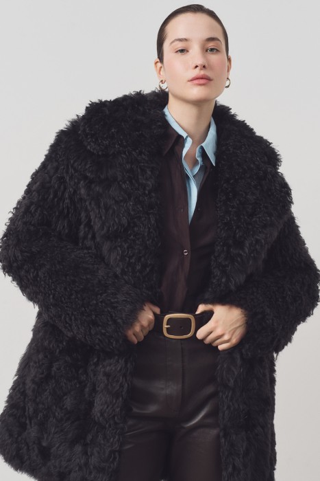 шуба из тибетской овчины из россии вид сбоку