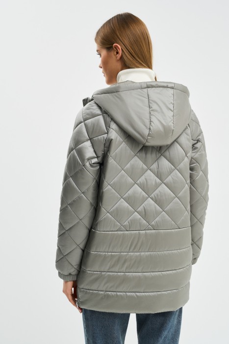 стеганая куртка с капюшоном по цене 4500 руб вид справа