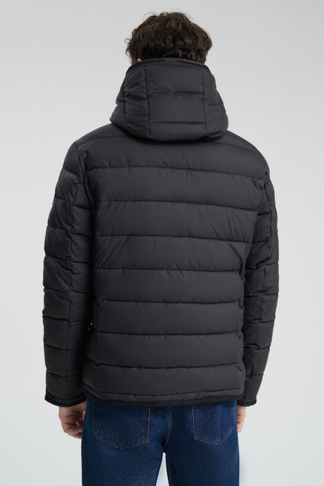 стеганая куртка с капюшоном по цене 9940 руб вид справа