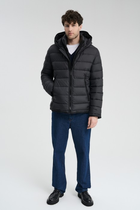 стеганая куртка с капюшоном из россии вид сбоку