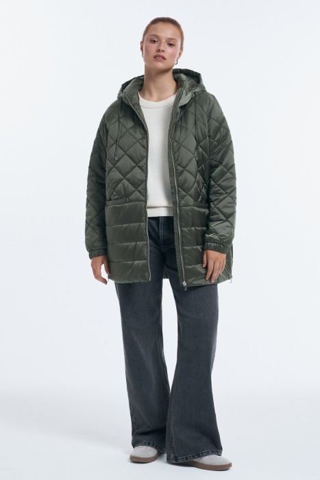 стеганая куртка с капюшоном от бренда снежная королева вид слева