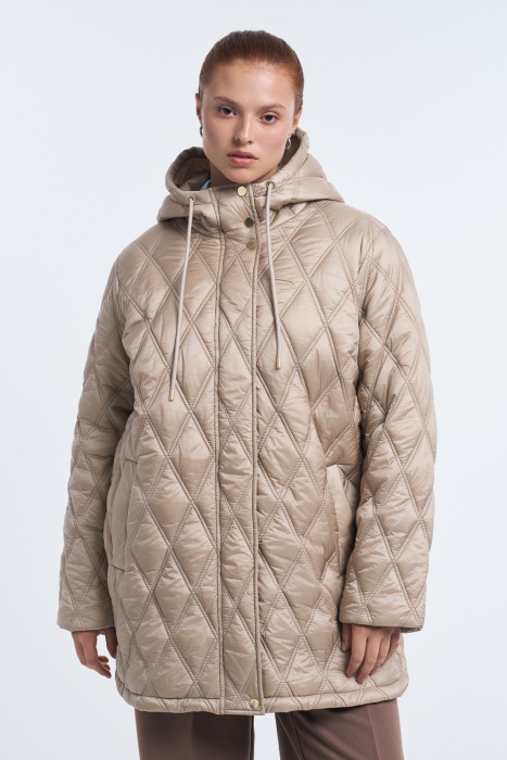 стеганая куртка с капюшоном от бренда снежная королева вид слева