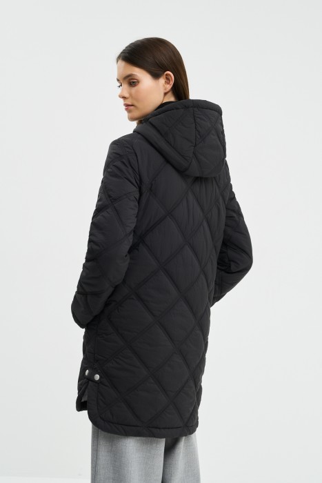 стеганая куртка с капюшоном по цене 6130 руб вид справа