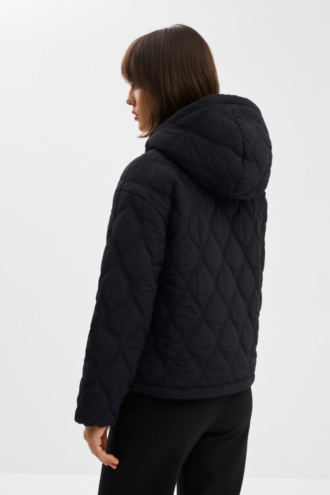 стеганая куртка с капюшоном по цене 4210 руб вид справа