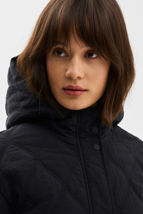 стеганая куртка с капюшоном из россии вид сбоку