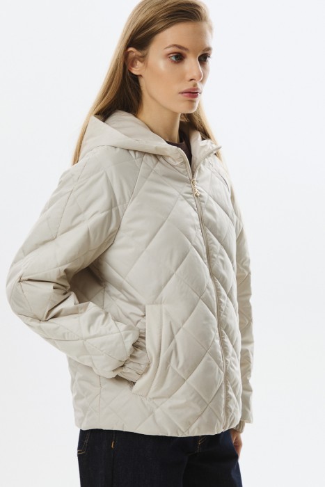 стеганая куртка с капюшоном по цене 8340 руб вид справа