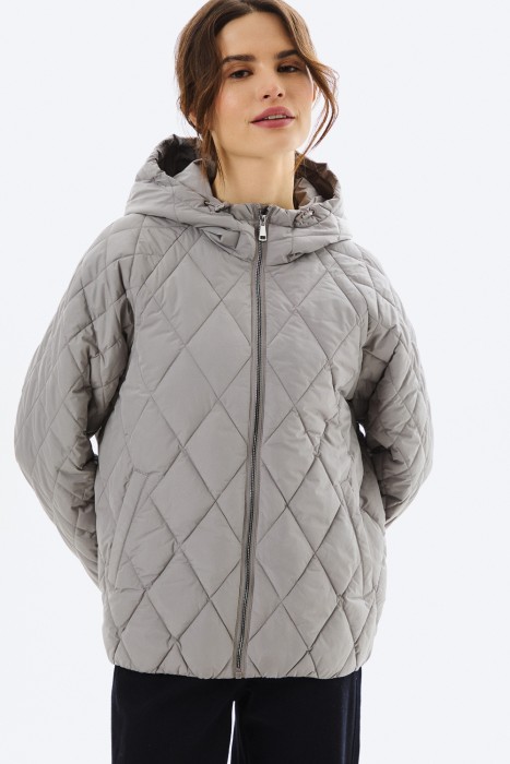 стеганая куртка с капюшоном от бренда снежная королева вид слева