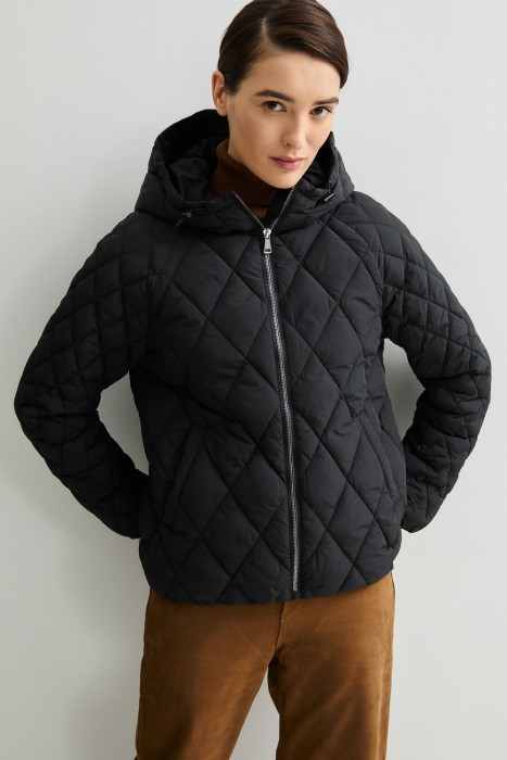 стеганая куртка с капюшоном от бренда снежная королева вид слева